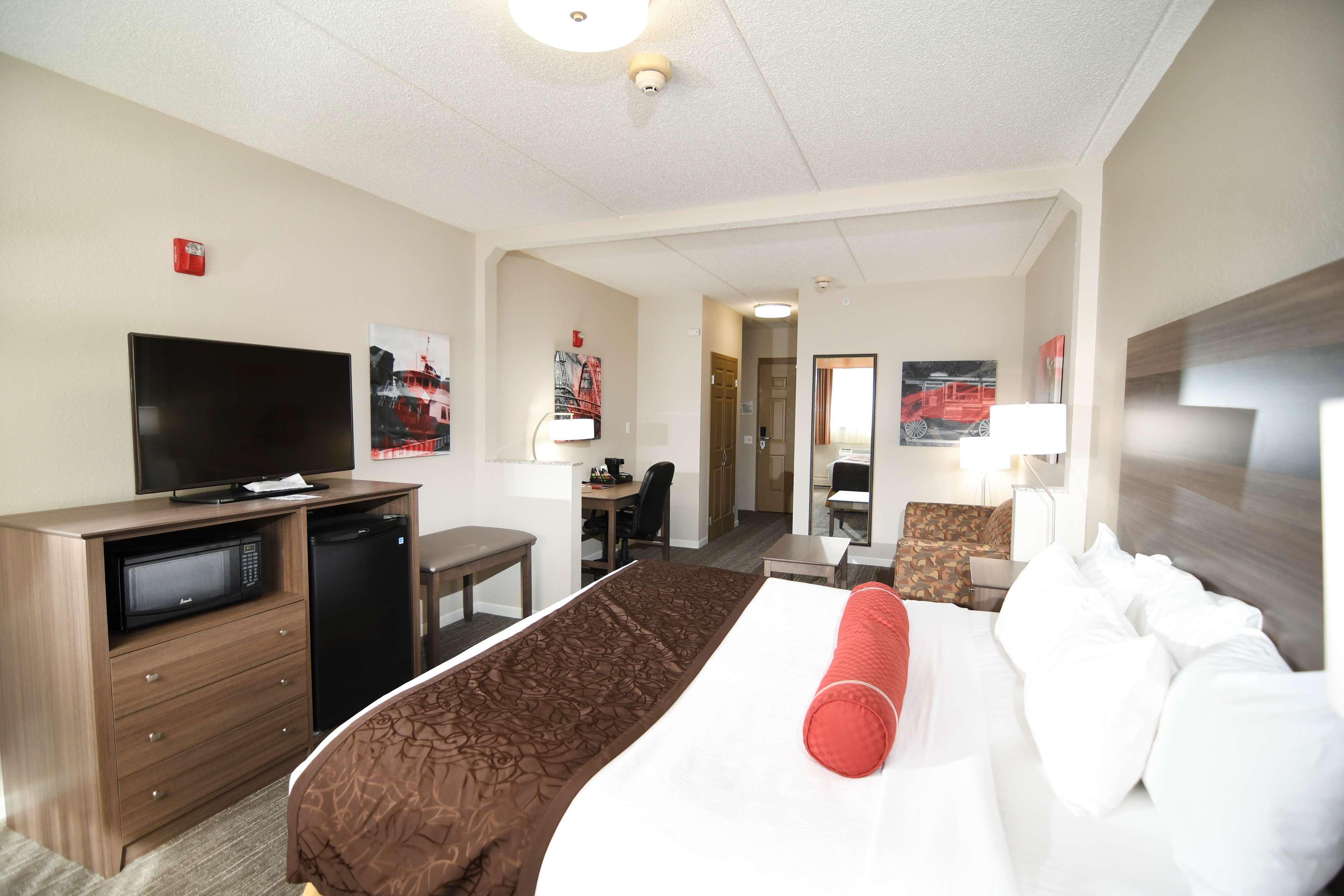 Best Western Plus Sandusky Hotel & Suites Екстер'єр фото