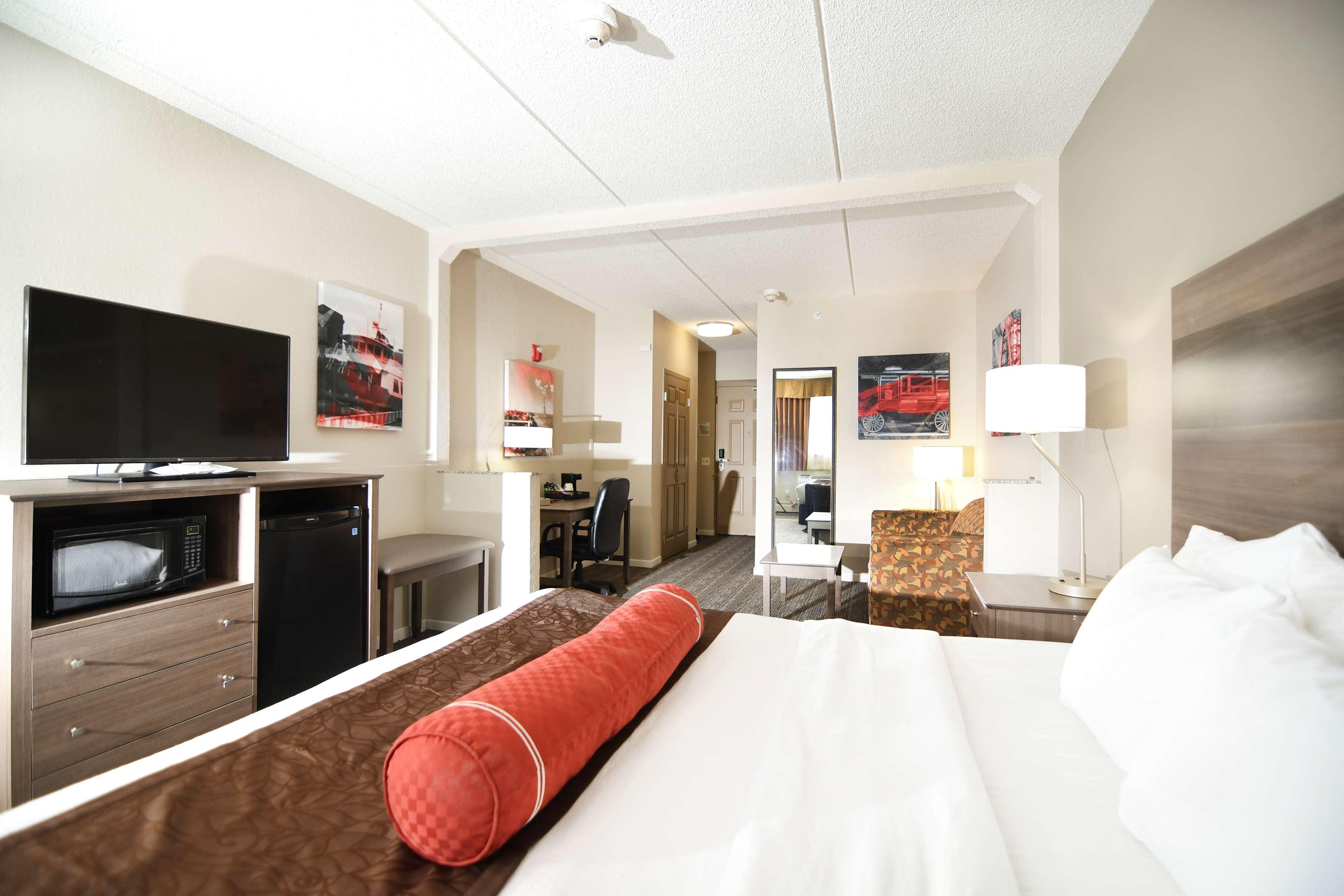 Best Western Plus Sandusky Hotel & Suites Екстер'єр фото