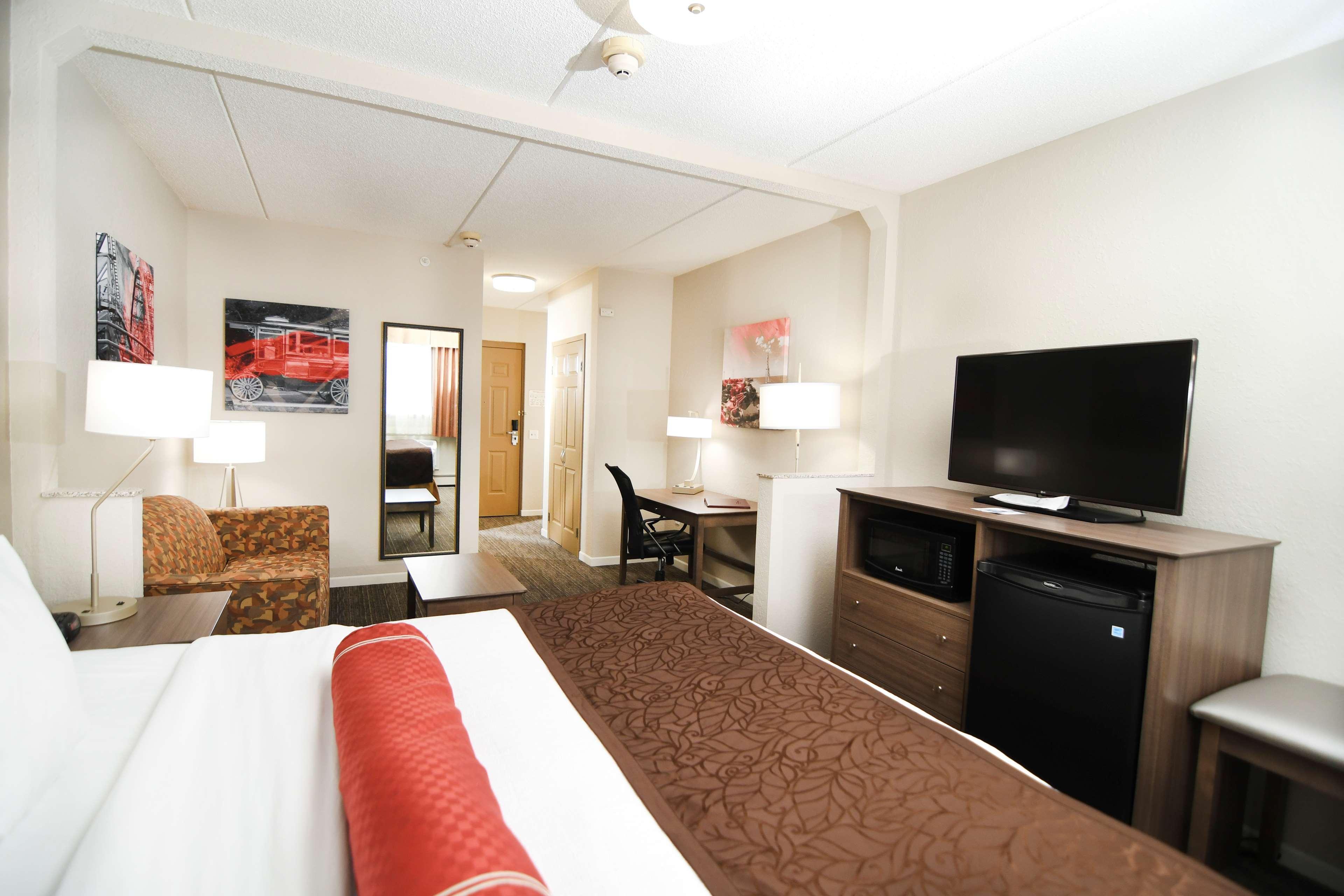 Best Western Plus Sandusky Hotel & Suites Екстер'єр фото