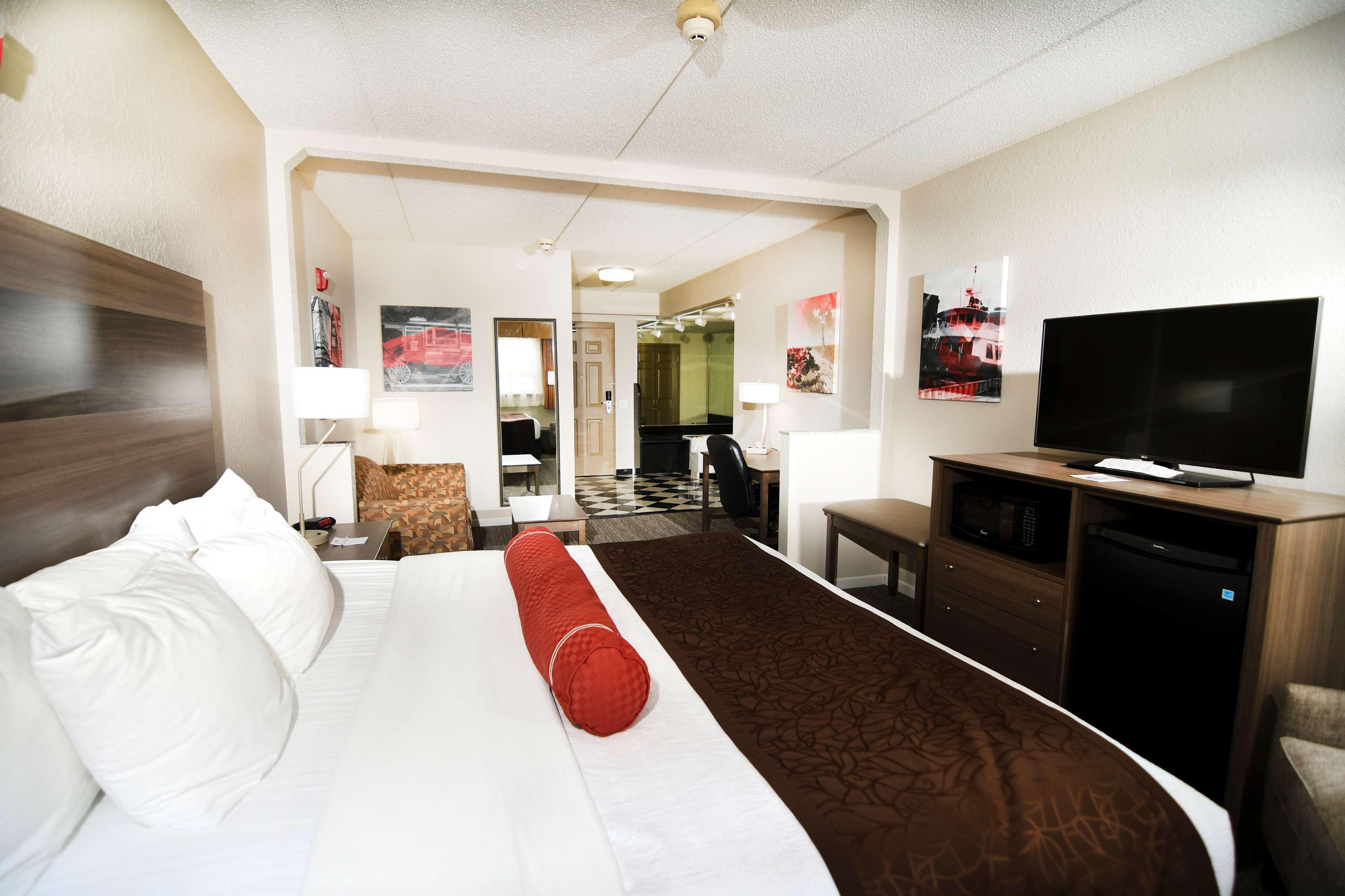 Best Western Plus Sandusky Hotel & Suites Екстер'єр фото